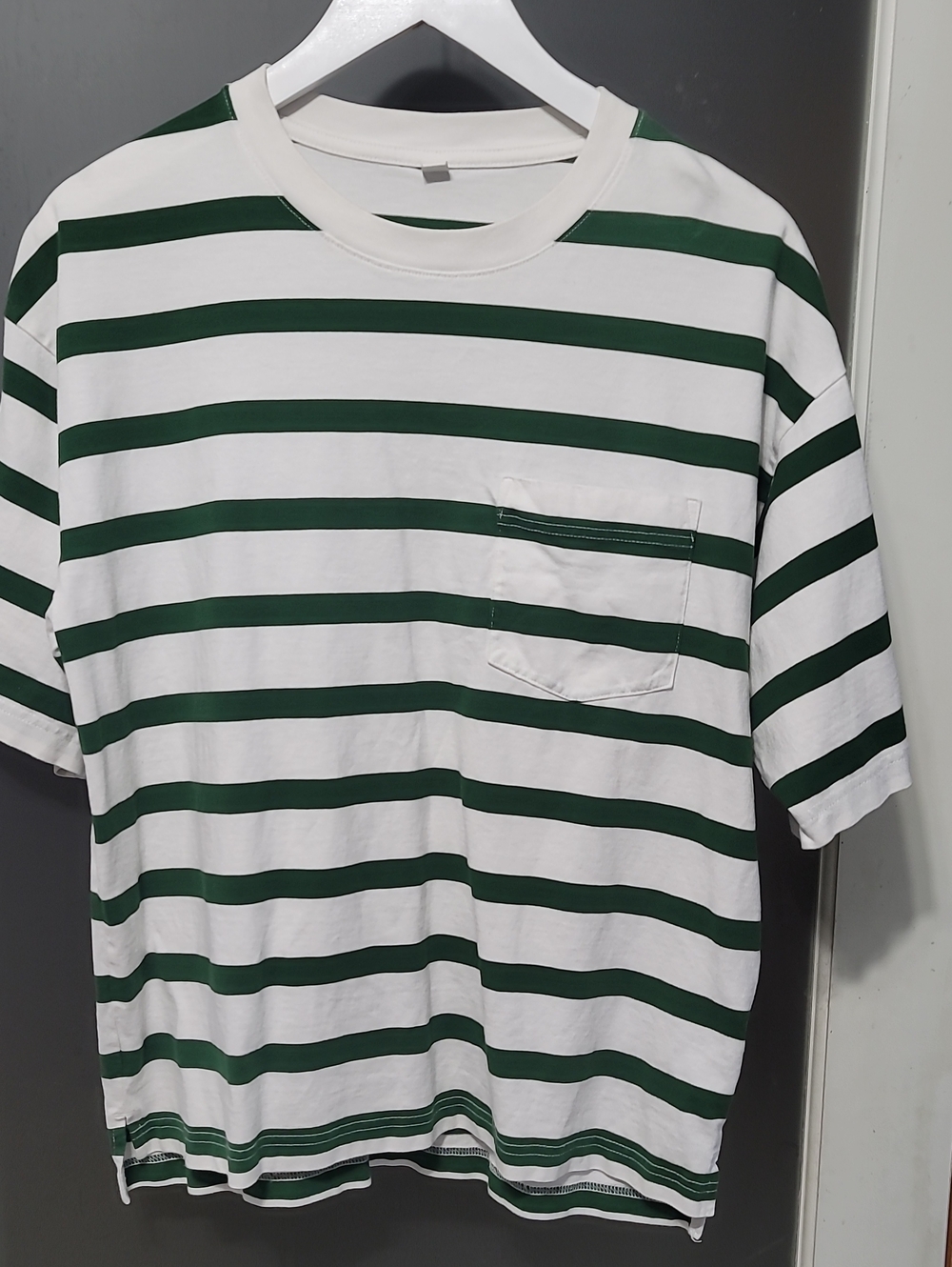 Gu Men's White & Dark Green Striped Pocket Tee M